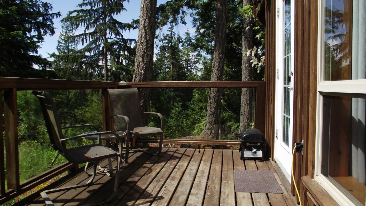 Secret Cove Cottage Suites Halfmoon Bay Exterior foto
